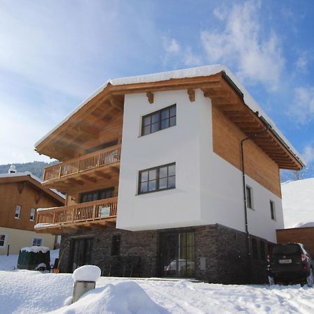 Modern Chalet With Sauna Near Ski Area In Saalbach Hinterglemm Salzburgerland Exteriör bild