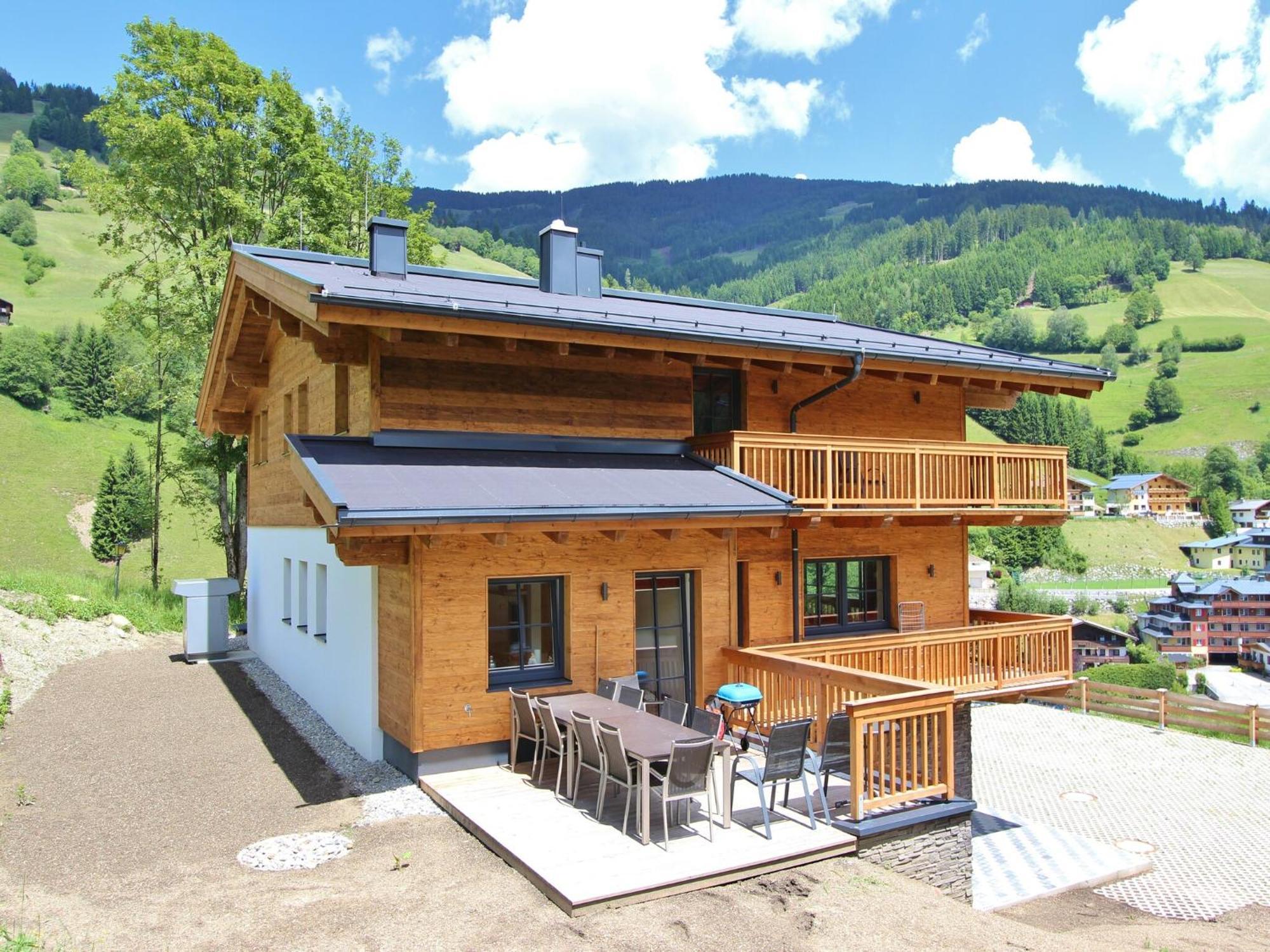 Modern Chalet With Sauna Near Ski Area In Saalbach Hinterglemm Salzburgerland Exteriör bild