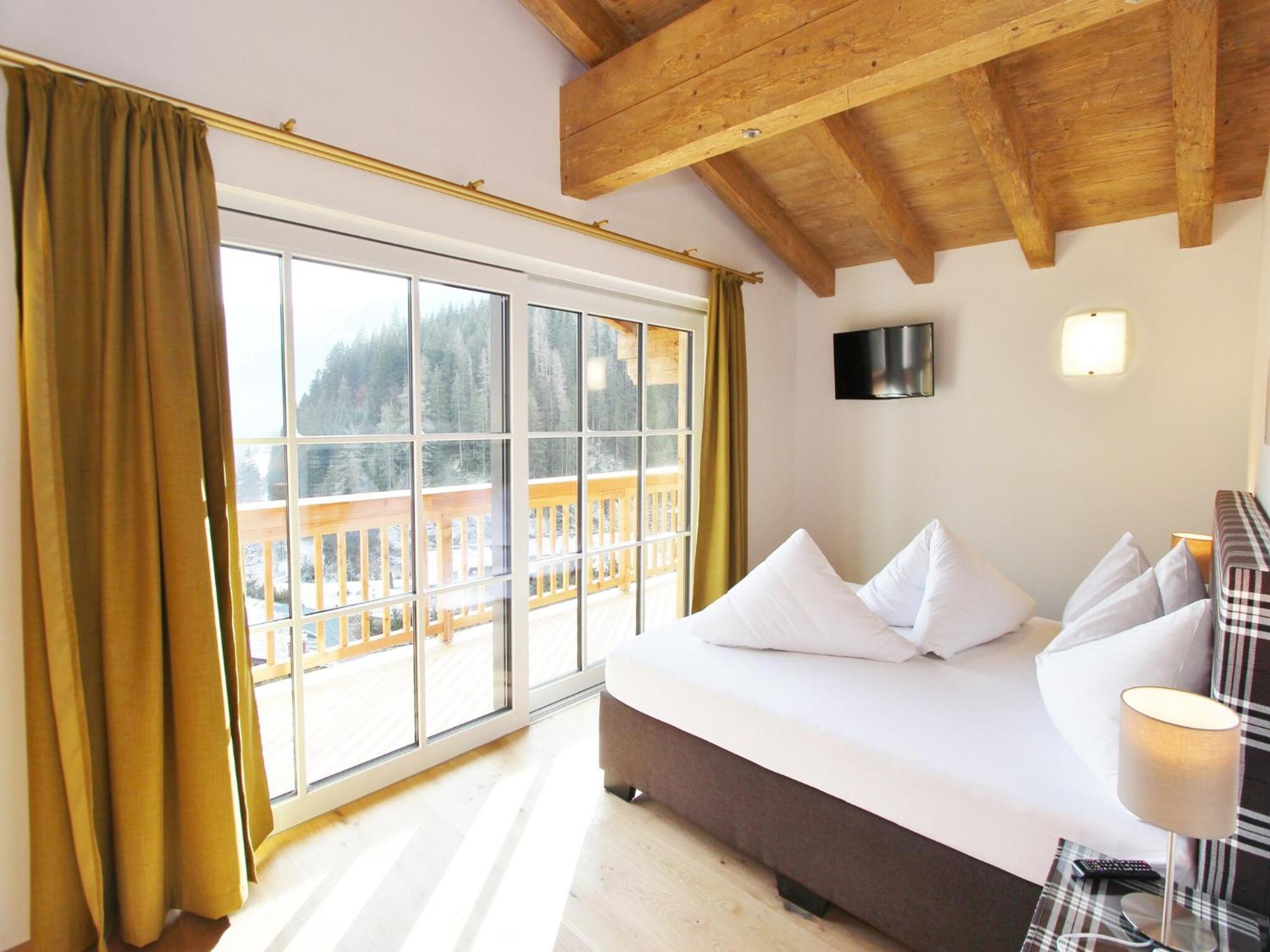 Modern Chalet With Sauna Near Ski Area In Saalbach Hinterglemm Salzburgerland Exteriör bild